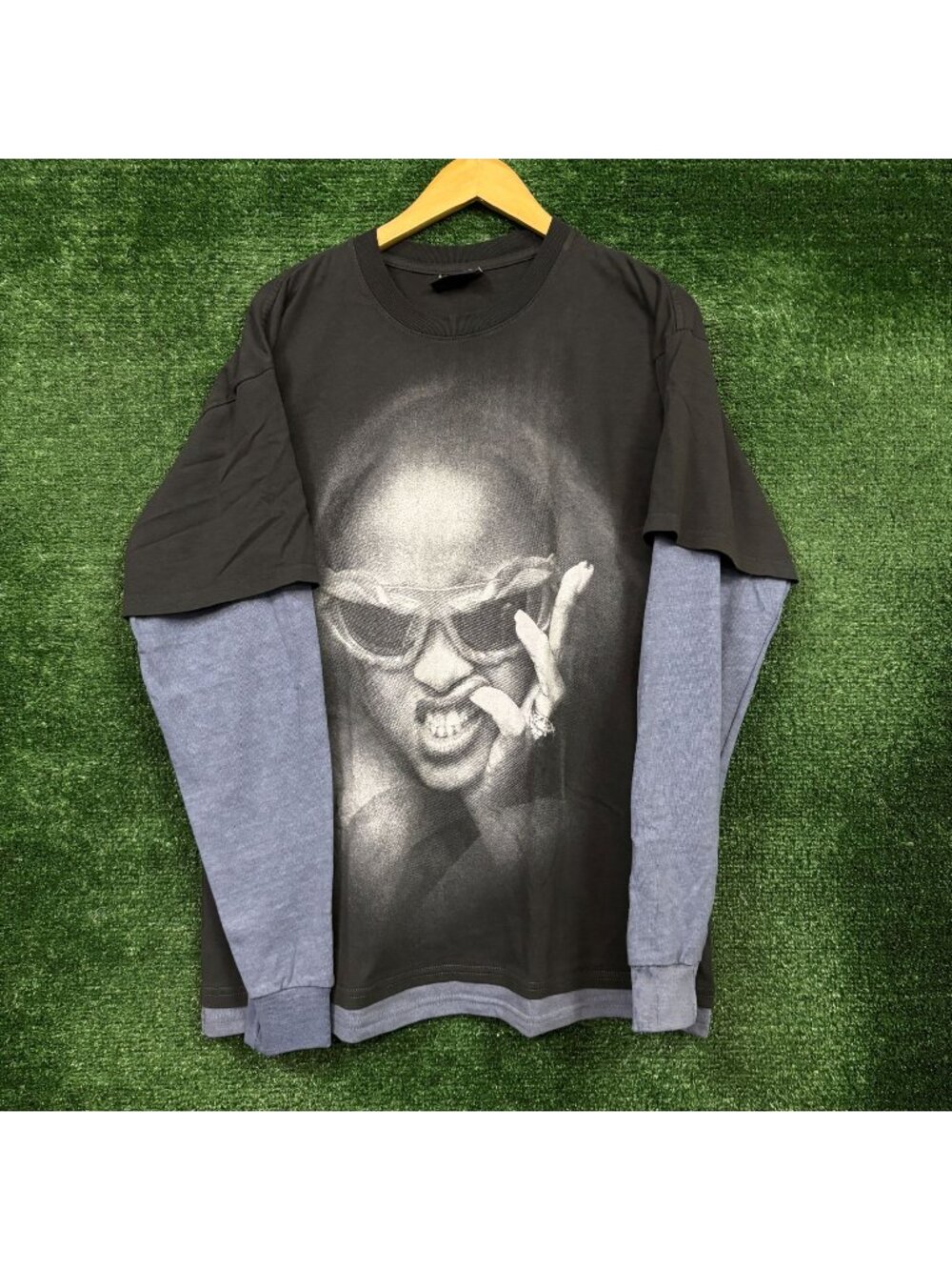 Rihanna 2005 20th Anniversary R20 Layered LS Shirt Size Large